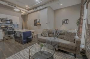 Luxury Furnished Loft near Park Street Station