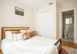 Delightful Downtown Boston 2bed 2bath Apartment