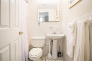 Delightful Downtown Boston 2bed 2bath Apartment
