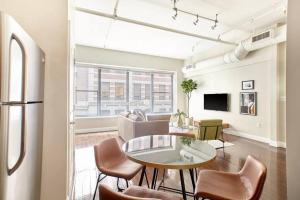 2br 2ba FIDI Apt Keyless Entry Walk anywhere