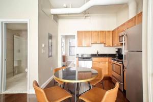 2br 2ba FIDI Apt Keyless Entry Walk anywhere