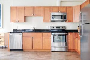 Spacious 2br FIDI District Centrally Located