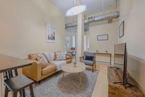 Almost there 4bed 2bath Apartment in Downtown