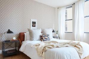 Pet Friendly - Elevator - Laundry in Bldg - FIDI