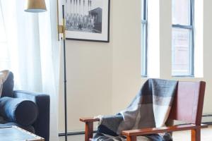 Pet Friendly - Elevator - Laundry in Bldg - FIDI