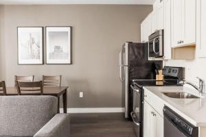 Prime Location Beacon Hill and Financial District