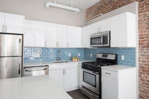 Large Loft Steps From Boston Common