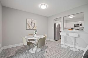 Bright & Airy Urban Unit Walk to Everything