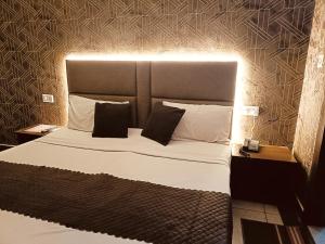 Hotel AMBS Villa Near Delhi Airport