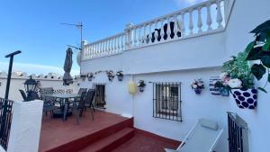 Cozy Historical Andalusian 3BR House Peachy Stays