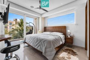 MarAzul Beachfront Condos with Rooftop Pool and Gym