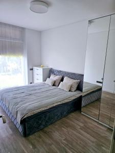 3 rooms 2 bedrooms apartment with garden