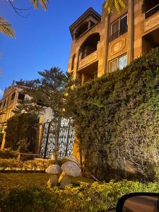 Apartment with greenery and quiet neighborhood