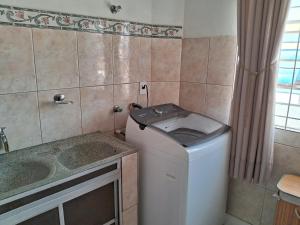 Quarto privado com ar condicionado