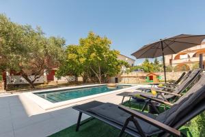 Villa Pagus with pool and private parking