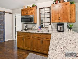 2 spaces More Space with 2 units at same location PNW Retreat