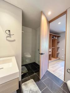 Edificio QO 97 By Jalo