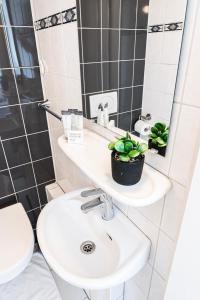 Sea-View Studio Fast Wi-Fi For Couples