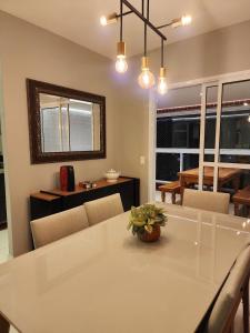 Apartamento Home Club - Condomínio completo com piscina aquecida e uma localização privilegiada