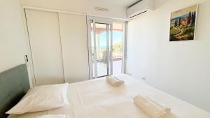 Appartements T3, Splendide vue Mer, Piscine, Tennis By Palmazur Vacances : photos des chambres