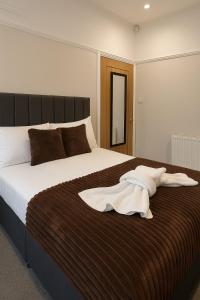 Cozy spacious house for trade stays Birmingham