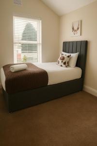Cozy spacious house for trade stays Birmingham
