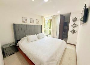 EXPECTACULAR APTO DE 3 HABITACIÓNES ILUMINACION e INDEPENDIENTE