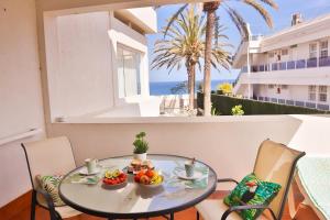 AIDA- Ocean view apartment in front of the beach