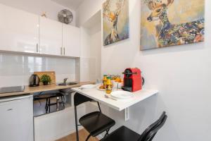 Appartements Parisian Getaway for two in iconic Montmartre neighborhood : photos des chambres