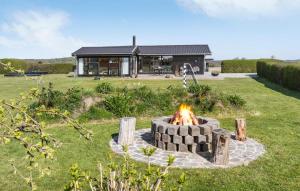 Gorgeous Home In Ebeltoft With Wifi