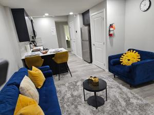 Cozy and Luxurious 2 Bedroom Basement Suite in SouthWest, AB