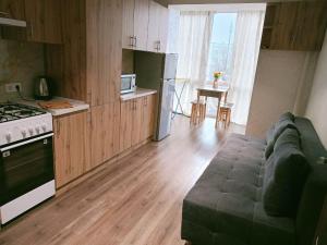 Яровиця 4 поверх