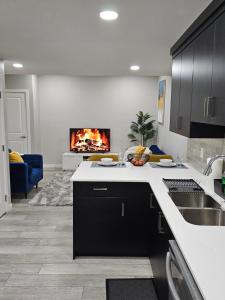 Cozy and Luxurious 2 Bedroom Basement Suite in SouthWest, AB