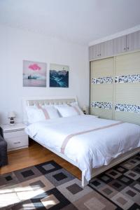 La Maison Charentonneau