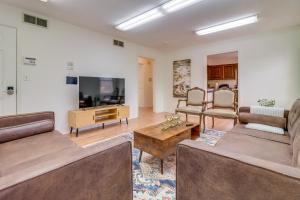 Sight See and Explore! Apt 7 Mi to Dtwn Toledo