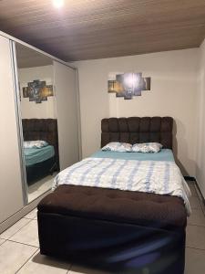 Casa grande com piscina