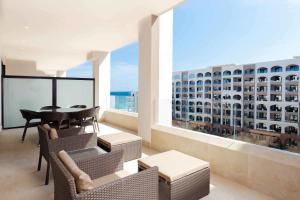 2BD Suite at Villa La Valencia Beach Resort