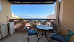 Golden Sun Apartment