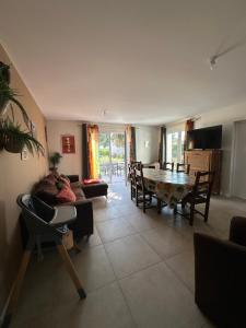 Maisons de vacances Maison familiale et conviviale proche ocean avec terrain de petanque : photos des chambres