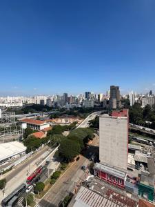 Sunset One - No Brás com varanda e estacionamento incluso