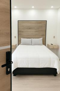 Hotel y Centro de Negocios YOEL