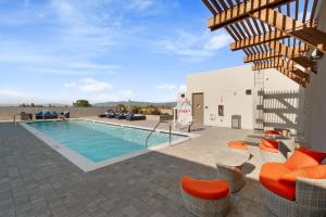 Luxurious 2BR Apartment in heart of Silicon Valley