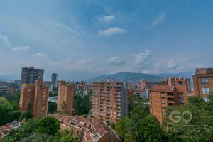 City Views & Relaxing Vibes, Near Nature