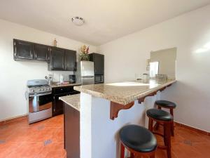 Mexican Ambience Townhome with Pool 28