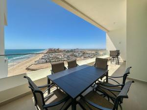 2BR Sandy Beach Beachfront Getaway