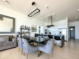 2BR Sandy Beach Beachfront Getaway