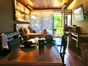 La Residencia 309, Studio with Balcony, wifi 95mb, parking FREE