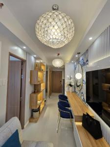 Luxury Condotel Manila by MOA