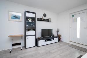 Family friendly house with a parking space Sukosan, Zadar - 6123