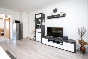 Family friendly house with a parking space Sukosan, Zadar - 6123